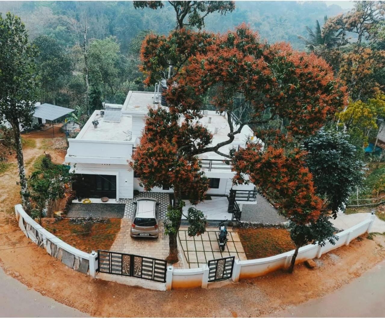 Vaishnavam Double Bedroom Villa Thekkady Exterior foto
